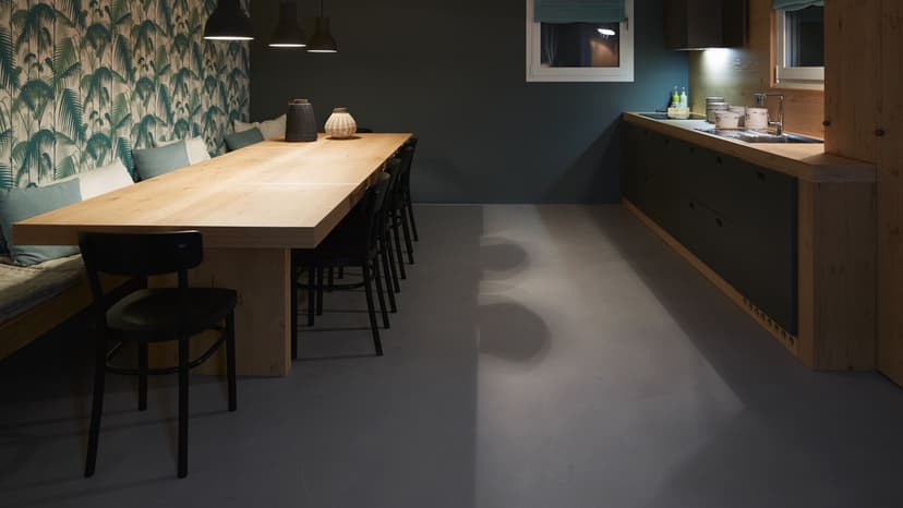 Microtopping Wall Application 6