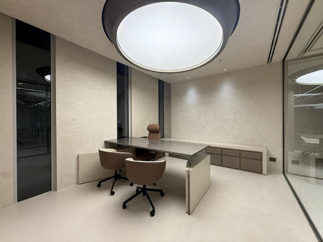 Soft limewashed ceiling and walls at Colortale's Faridabad Office project Soft limewashed ceiling and walls at Colortale's Faridabad Office project